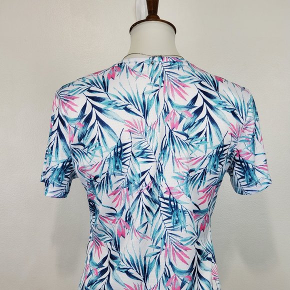 Reel Legends V-Neck Palm Leaf Pattern Short Sleeve Fishing Top, Size S - Picture 8 of 11